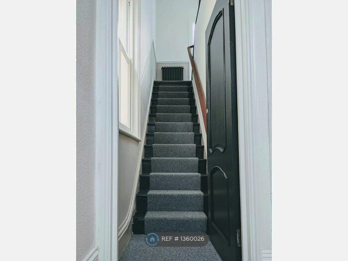 2 Bedroom Maisonette To Rent In London Road, St. Leonards-On-Sea, TN37