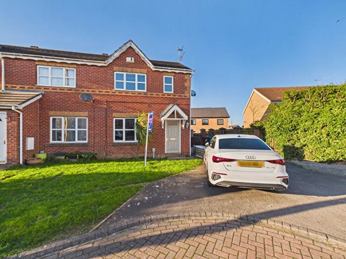 3 Bedroom Semi Detached House For Sale In Sailors Wharf, Hull, HU9