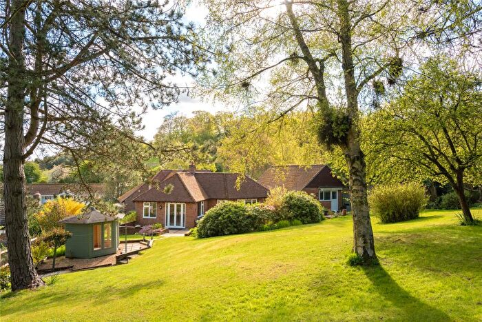 6 Bedroom Detached House For Sale In High Street, Lidlington, Bedfordshire, MK43