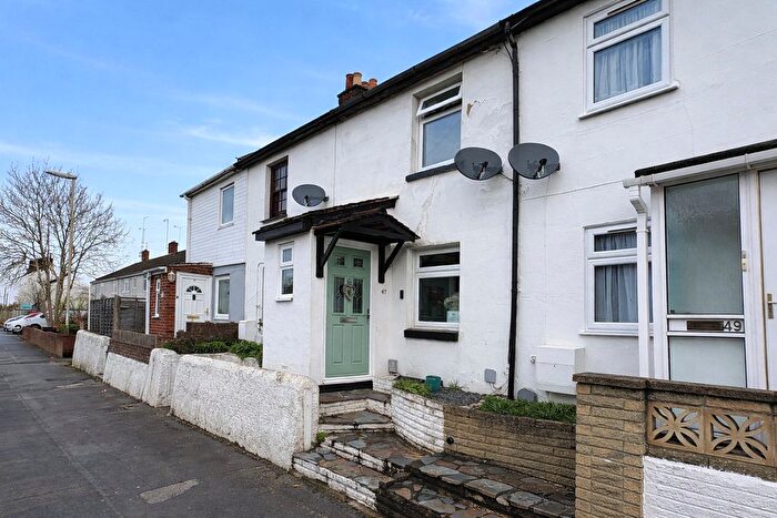 2 Bedroom Terraced House For Sale In Newport Road, Aldershot, Hampshire, GU12