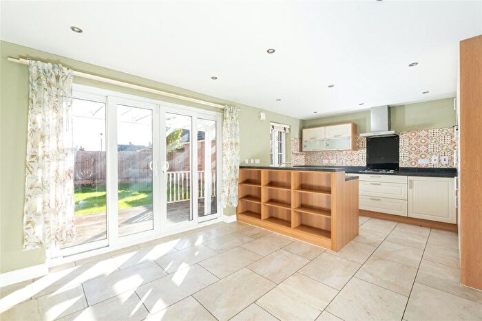 4 Bedroom Detached House For Sale In Greenell Close, Deanshanger, Milton Keynes, Northamptonshire, MK19