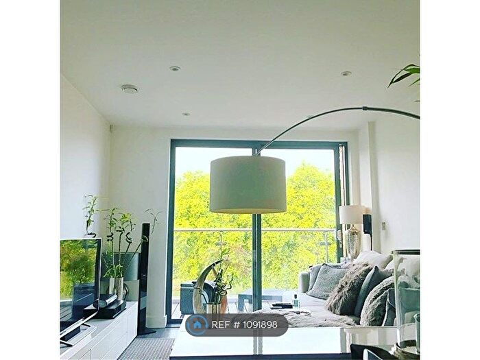 1 Bedroom Flat To Rent In Essex Wharf, London, E5
