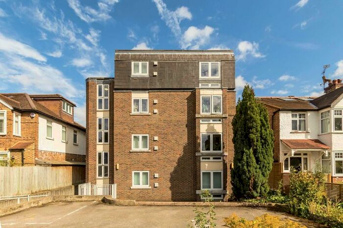 1 Bedroom Flat To Rent In Bolton Road, London, W4