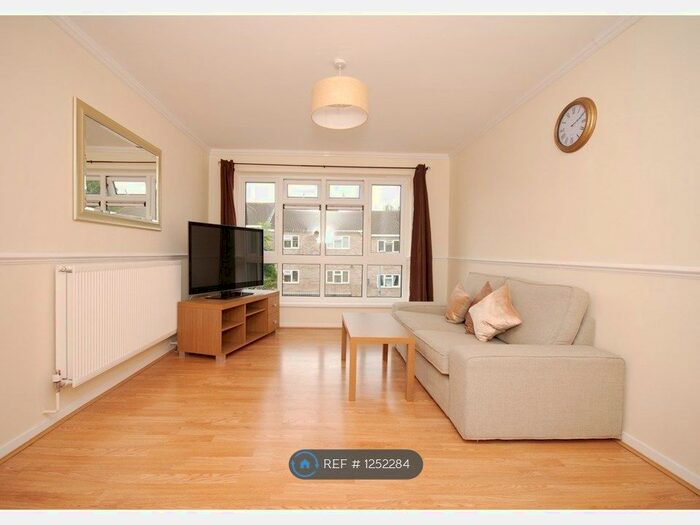 1 Bedroom Flat To Rent In Chingford, London E4