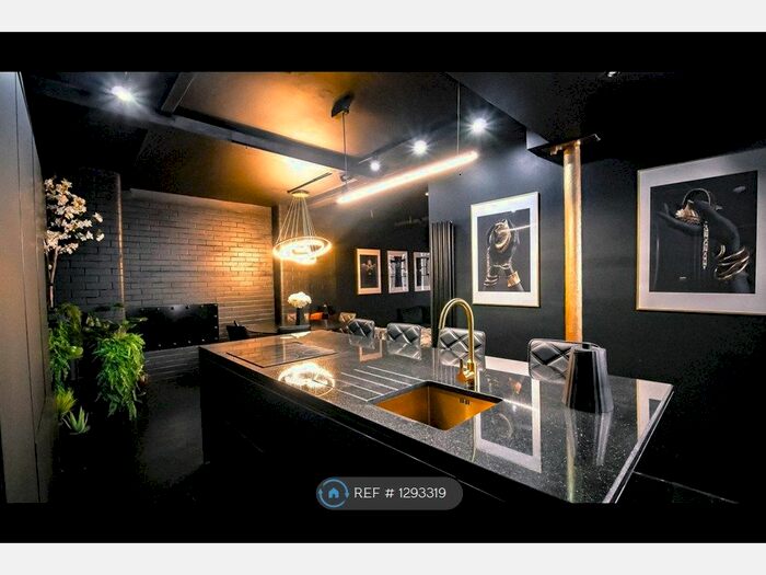 2 Bedroom Flat To Rent In Hilton Street, Manchester, M1