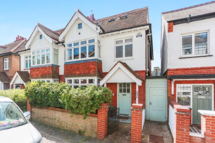 4 Bedroom Semi-Detached House For Sale In Lorna Road, Hove, BN3