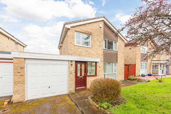 3 Bedroom Detached House For Sale In Forest Side, Kennington, OX1