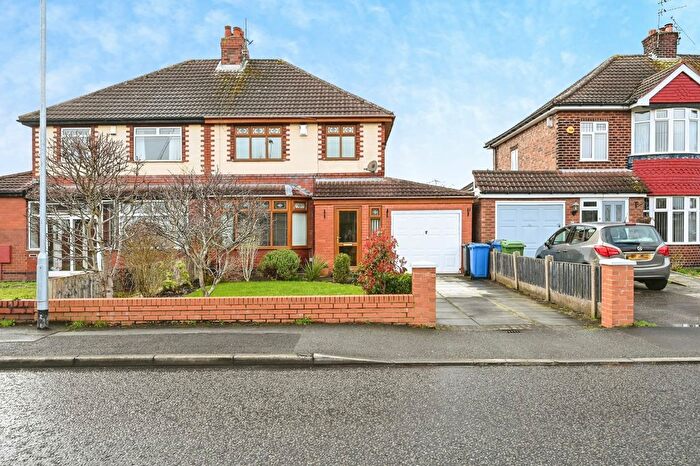3 Bedroom Semi Detached House For Sale In Stocks Lane, Penketh, Warrington, Cheshire, WA5