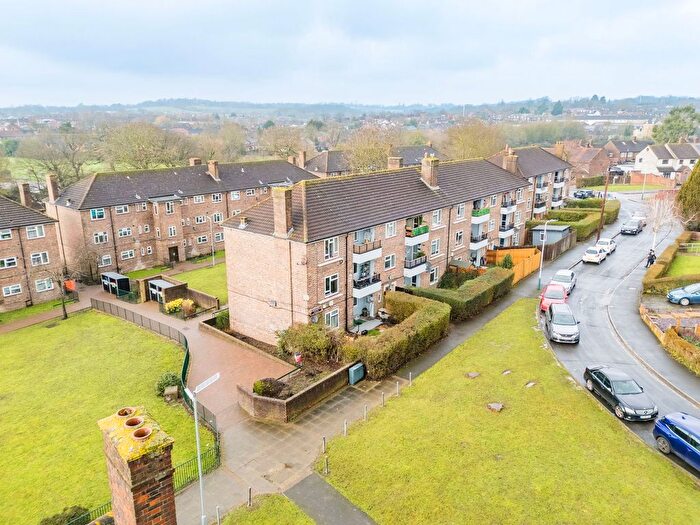 2 Bedroom Flat For Sale In Broseley Road, Romford, RM3
