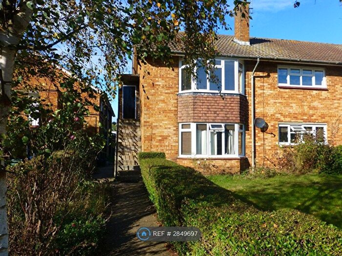 2 Bedroom Maisonette To Rent In Hampden Place, St Albans, AL2