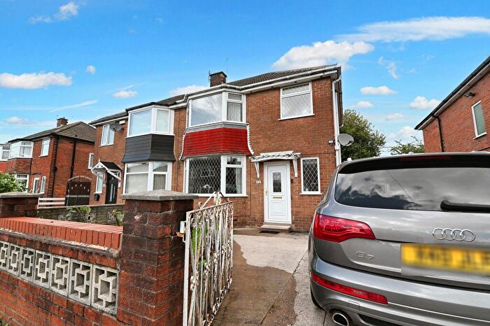 3 Bedroom Semi-Detached House For Sale In Chelford Drive, Swinton, M27