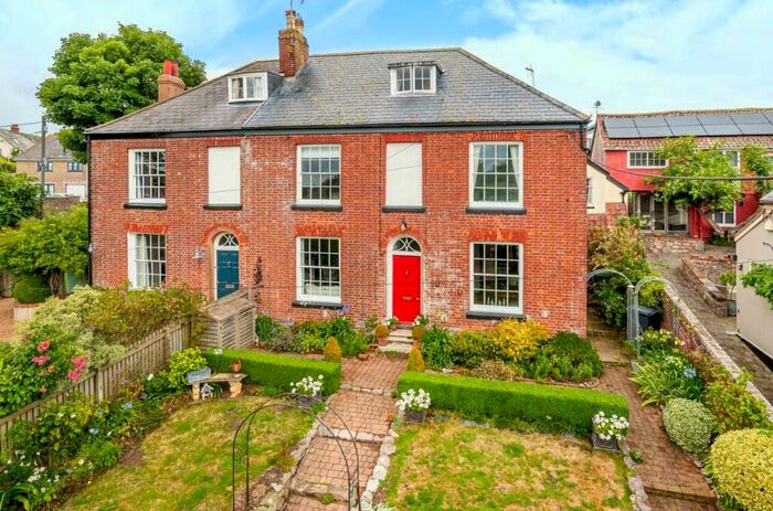 5 Bedroom Semi-Detached House For Sale In Lympstone, Exeter, EX8