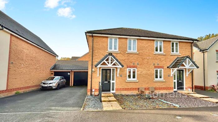 2 Bedroom Semi-Detached House For Sale In Longwood Copse Lane, Beggarwood, Basingstoke, RG23
