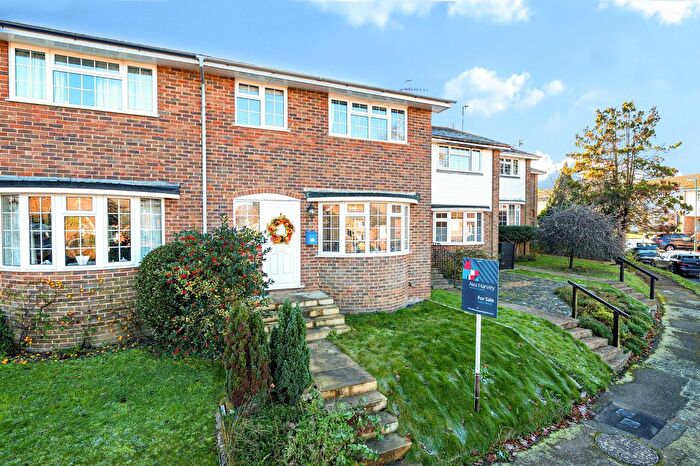 3 Bedroom Terraced House For Sale In Rosehill, Billingshurst, RH14