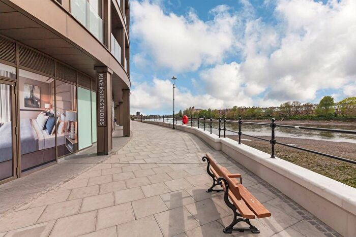 1 Bedroom Flat To Rent In Crisp Road, Hammersmith, W6