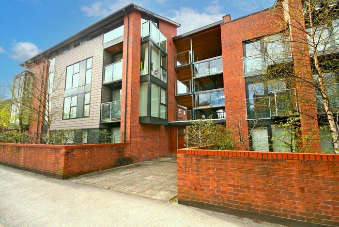 2 Bedroom Apartment To Rent In Barlow Moor Road, Didsbury, Manchester, M20