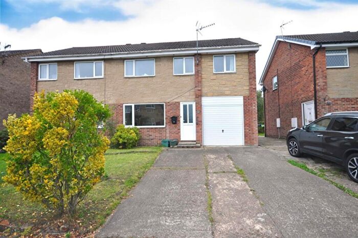 3 Bedroom Semi-Detached House For Sale In Grampian Way, Thorne, DN8