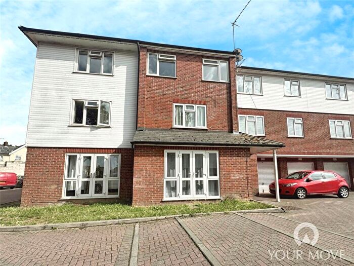 2 Bedroom Flat To Rent In Rochester Road, Gravesend, Kent, DA12