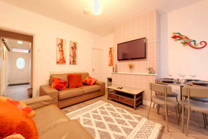 4 Bedroom Terraced House To Rent In Students - Kimberley Road, Newcastle-Under-Lyme, ST5