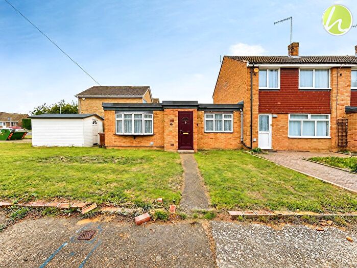 1 Bedroom Terraced Bungalow For Sale In Delius Way, Stanford-Le-Hope, SS17
