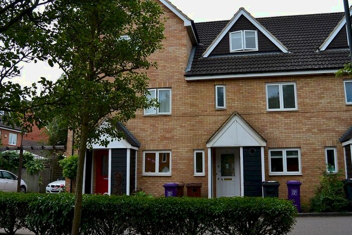 4 Bedroom Terraced House To Rent In Barnack Grove, Royston SG8