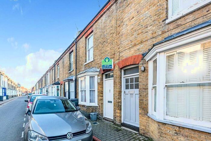 3 Bedroom Terraced House To Rent In St. Peters Grove, Canterbury, CT1