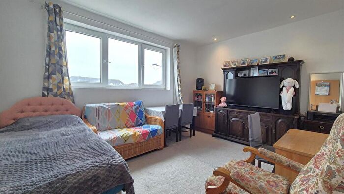 2 Bedroom Flat For Sale In London Road, Portsmouth, PO2