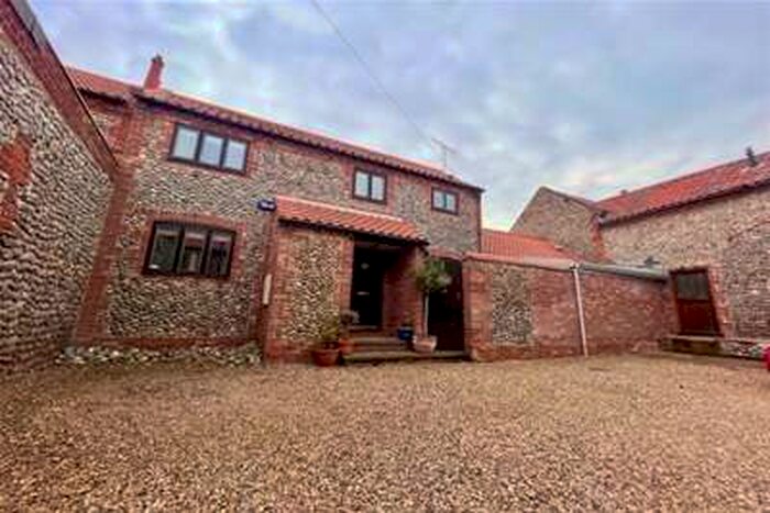 2 Bedroom House To Rent In Wyndham Street, NR26