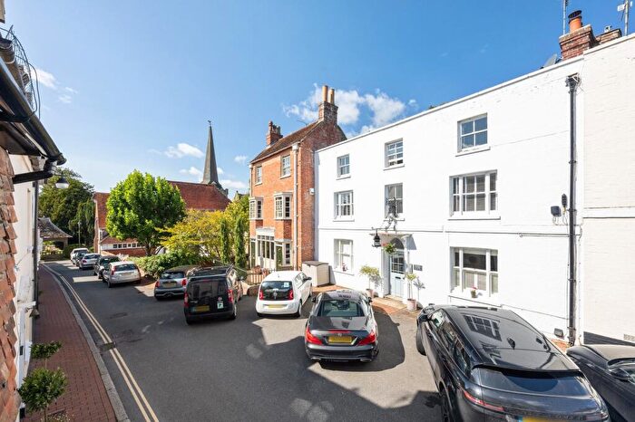2 Bedroom Flat For Sale In Church Street, Cuckfield, RH17