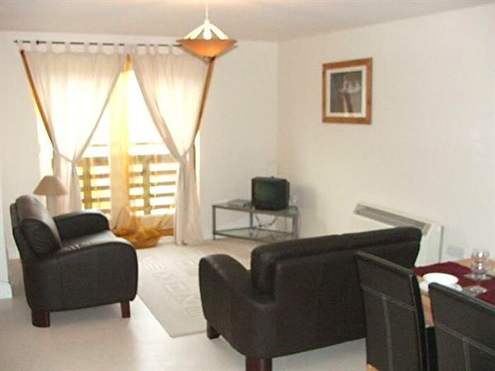 2 Bedroom Apartment To Rent In Fore Hamlet, Ipswich, IP3