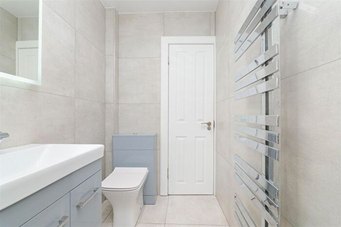 2 Bedroom Flat For Sale In Cassels Street, Carluke, ML8