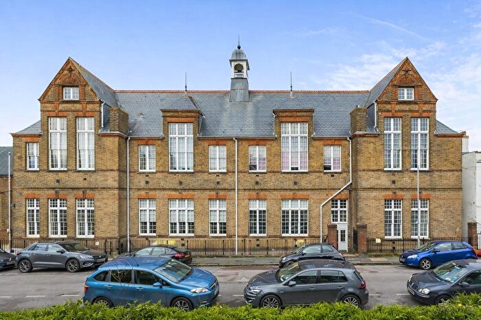 1 Bedroom Flat For Sale In Finsbury Road, Brighton, BN2