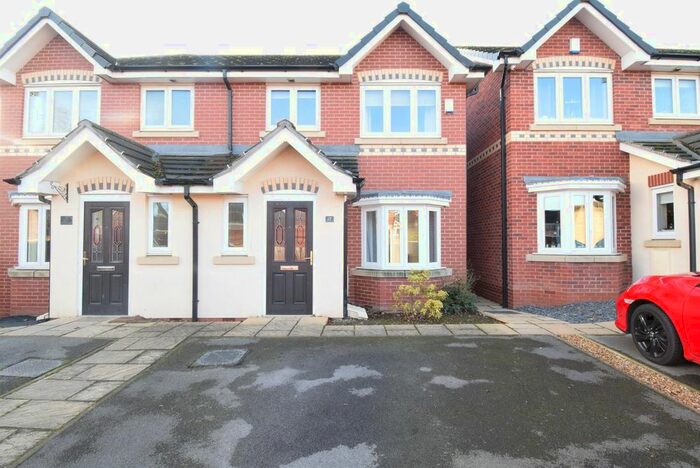 3 Bedroom Semi-Detached House To Rent In Hanson Court, Normanton WF6