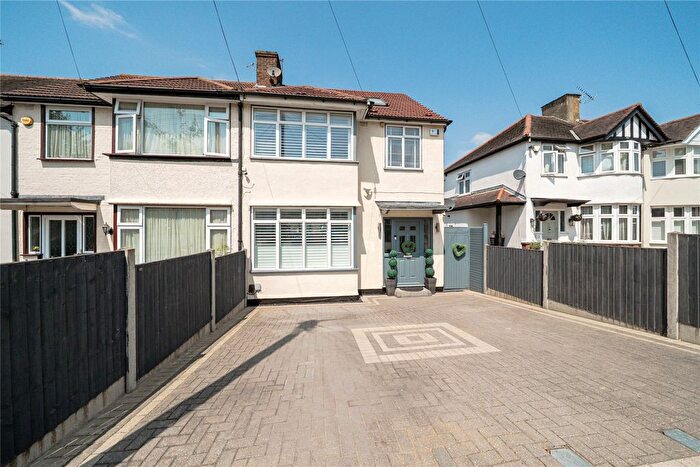 5 Bedroom End Terrace House For Sale In Greenway, Chislehurst, BR7