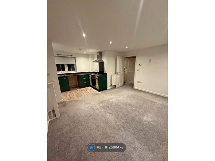 2 Bedroom End Terrace House To Rent In Westview, Peacehaven, BN10