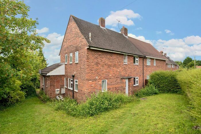 4 Bedroom Semi-Detached House To Rent In Fox Lane, Winchester, SO22