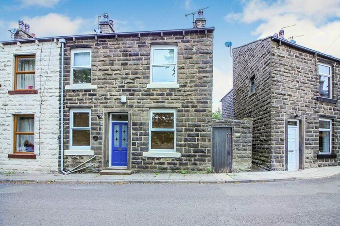 2 Bedroom Cottage To Rent In Plantation Street, Stacksteads, Bacup, OL13