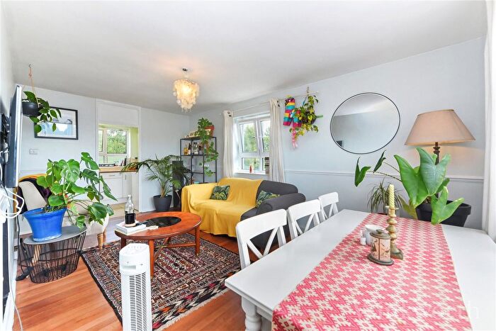 2 Bedroom Flat To Rent In Kender Street, London, SE14