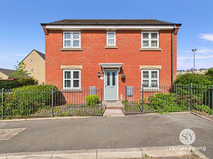 3 Bedroom Detached House For Sale In Corden Avenue, Darwen, BB3