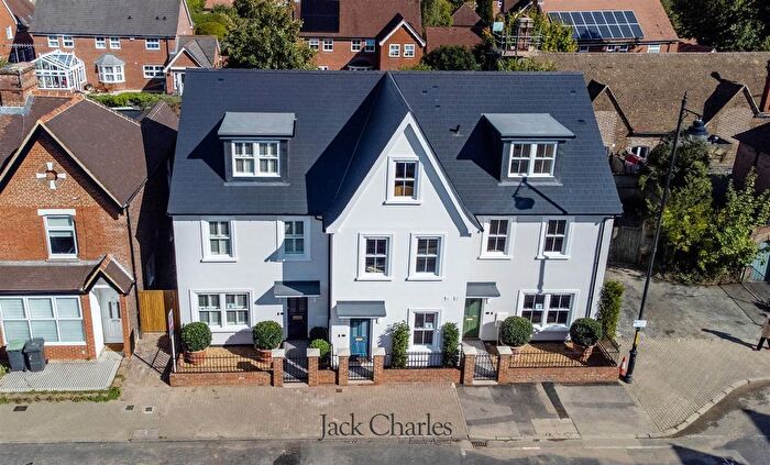 3 Bedroom End Of Terrace House For Sale In Shipbourne Road, Tonbridge, TN10