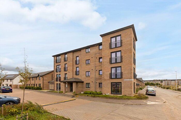 2 Bedroom Flat For Sale In Flat, Pringle Street, Edinburgh, EH16