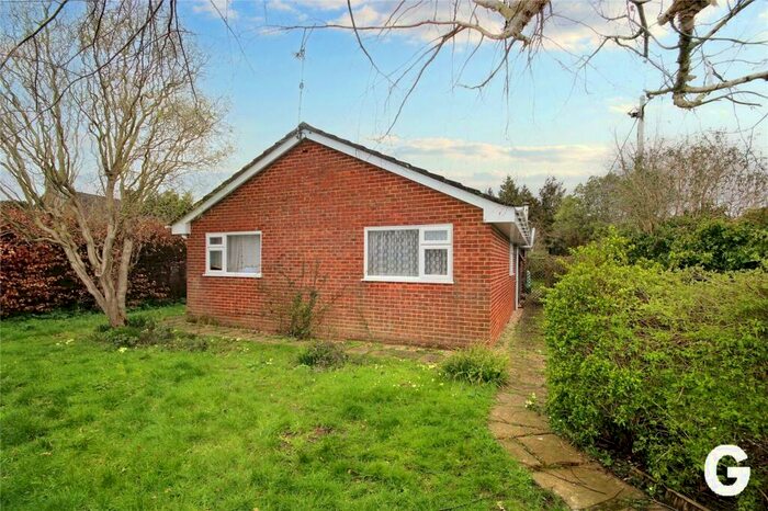 4 Bedroom Bungalow To Rent In Eastfield Lane, Ringwood, Hampshire, BH24