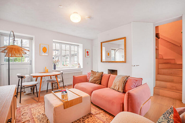 2 Bedroom Terraced House For Sale In Lower Clapton Road, Hackney, London, E5