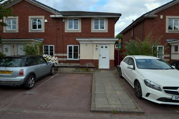 3 Bedroom Property To Rent In Linen Court, Salford, M3