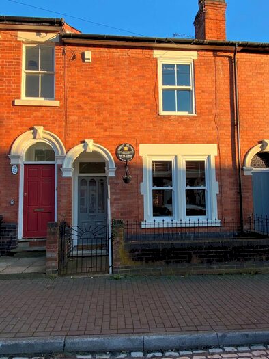 4 Bedroom Terraced House To Rent In West Avenue, DE1