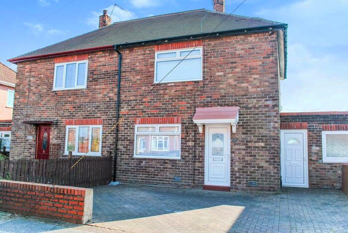 2 Bedroom Semi-Detached House To Rent In Dene View East, Bedlington, Northumberland, NE22