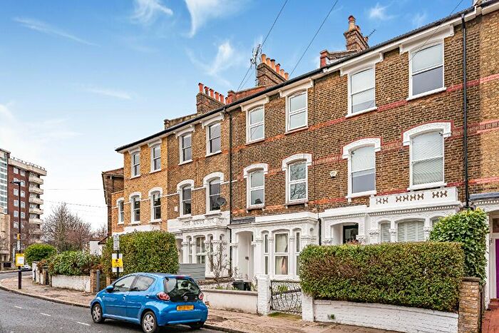 4 Bedroom Terraced House For Sale In Romilly Road, London, N4