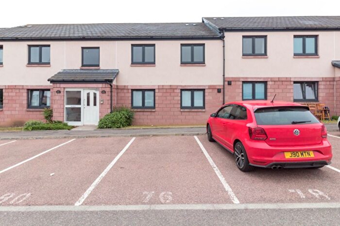 2 Bedroom Flat To Rent In Cairnie Loan, Arbroath, Angus, DD11