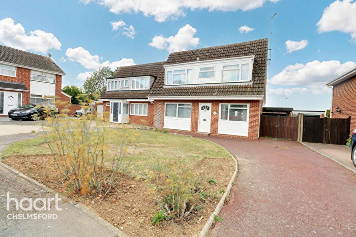 2 Bedroom Detached House For Sale In Mayne Crest, Chelmsford, CM1