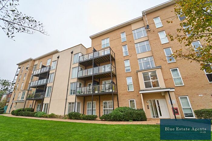 1 Bedroom Flat For Sale In Hunting Place, Hounslow, TW5